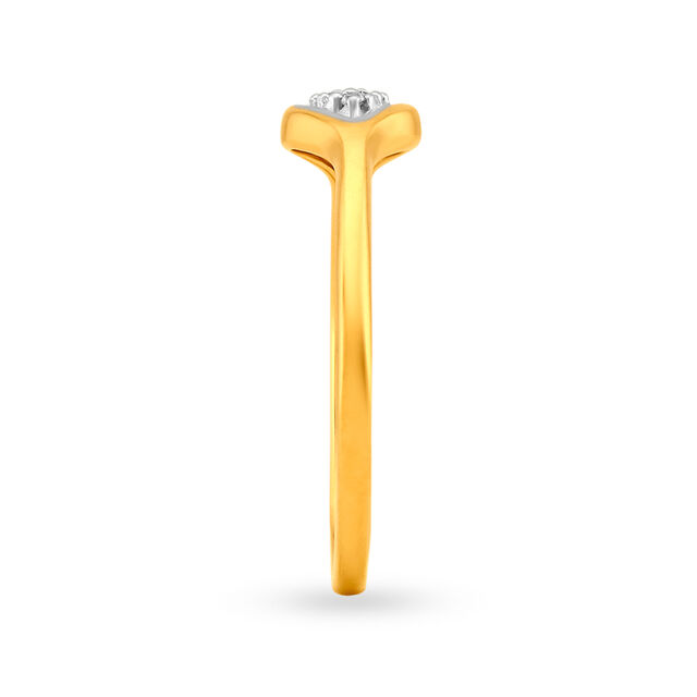 18 Karat Gold and Diamond Finger Ring
