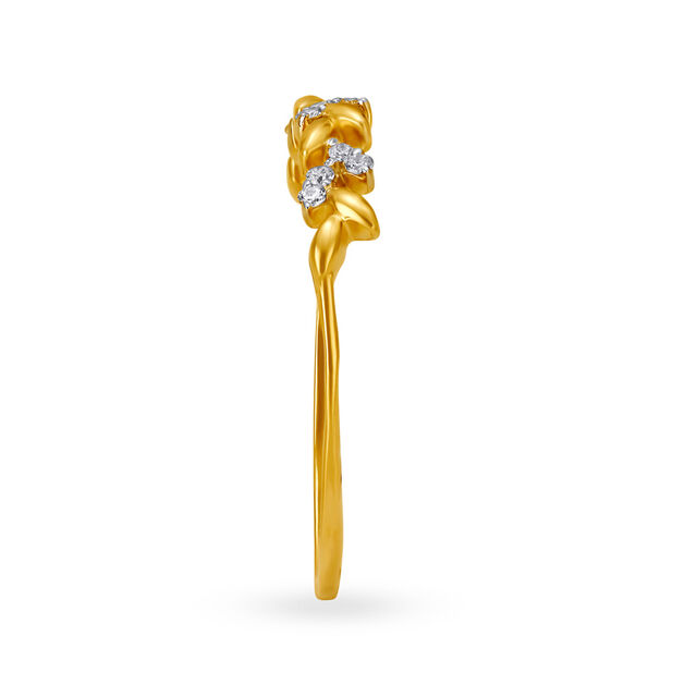 Whimsical Vine Diamond Finger Ring