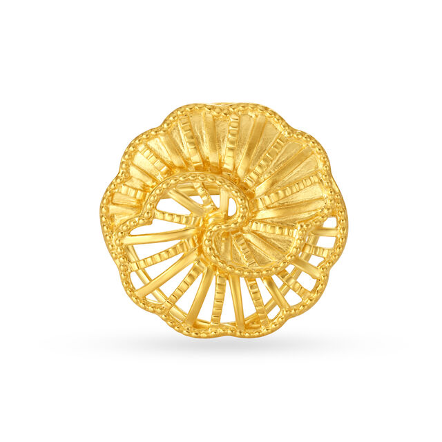 Dramatic 22 Karat Yellow Gold Finger Ring 2