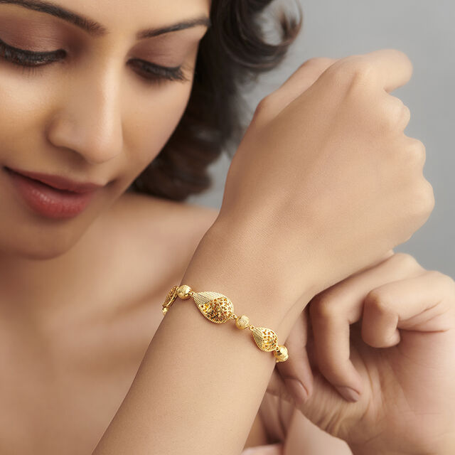 Intricate Leafy Bracelet 2