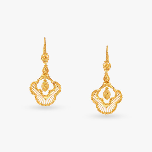 Elegant Gold Hoop Earrings 3