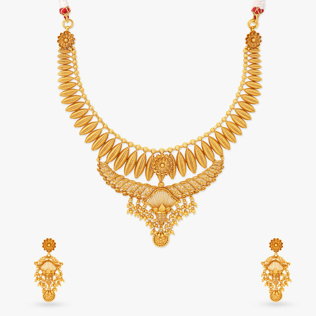 Splendid Leaf Gold Necklace Set 