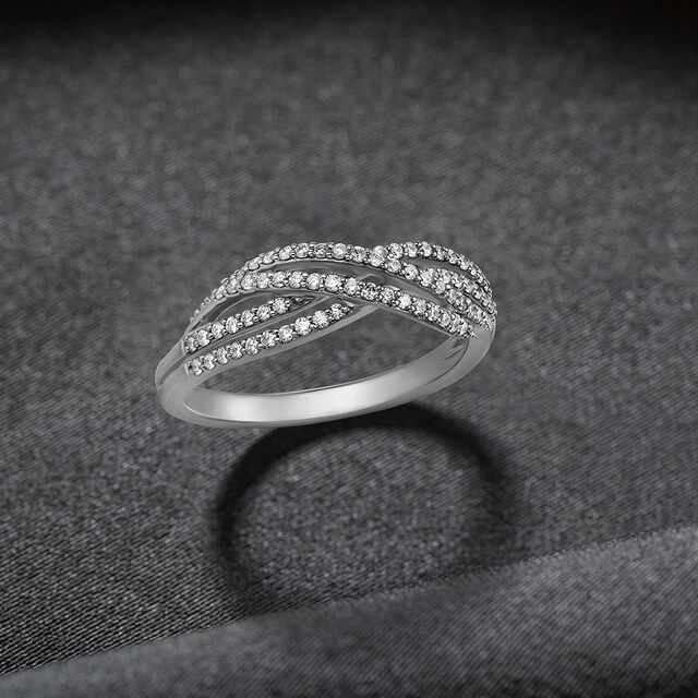 Modern Diamond Finger Ring 