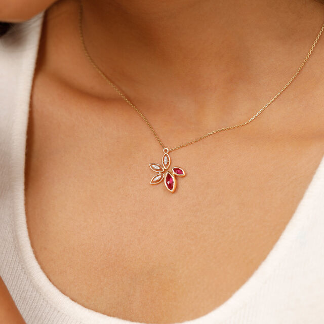 14KT Yellow Gold Floral Necklace 