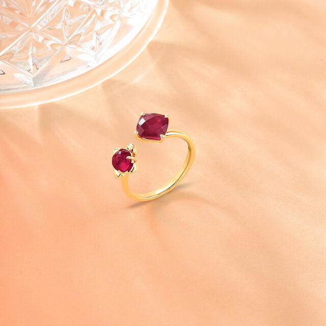 Crimson Clinks  14KT Ruby Finger Ring 