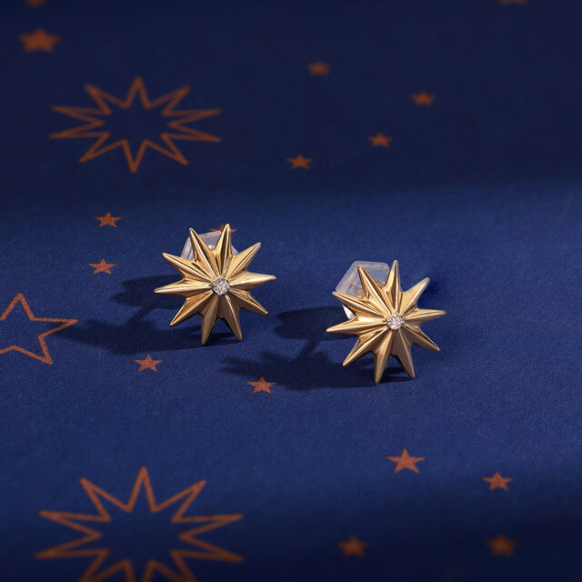 Timeless Radiating Star 14KT Diamond Stud Earring 
