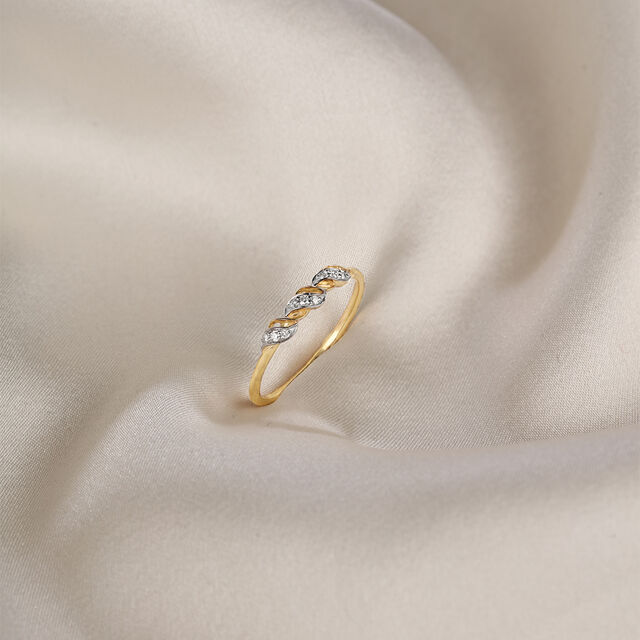 Whispering Waves 14 Kt Gold & Diamond Ring 