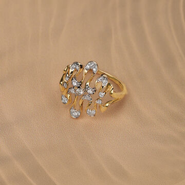 Twisting Tide 14 Kt Gold & Diamond Finger Ring