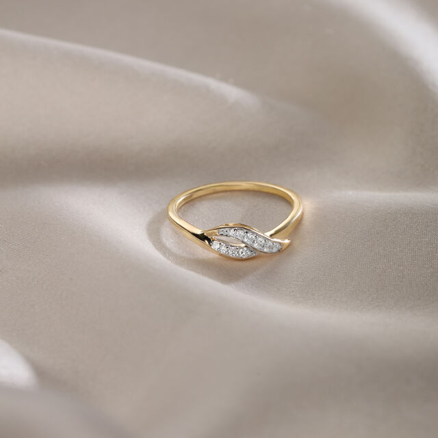 Wavelit Leaves 14 Kt Gold & Diamond Finger Ring 