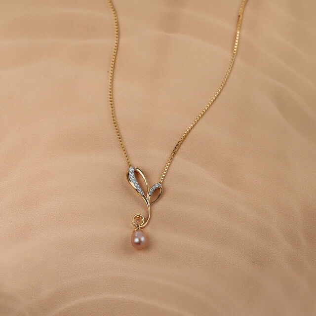Heart Stream 14 Kt Gold & Pearl Necklace 