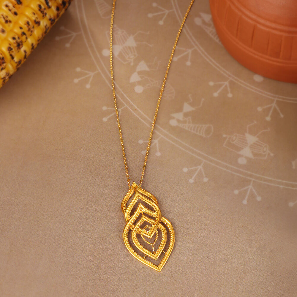 Buy Wild at heart 22KT Gold Pendant at Best Price Tanishq US