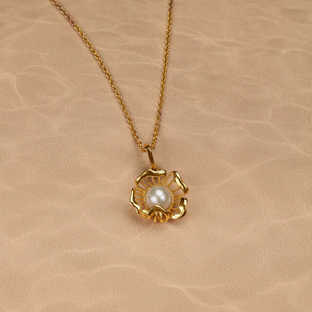 Floral Whispers 14 Kt Gold & Pearl Pendant 