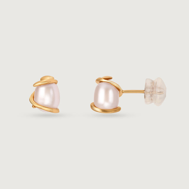 Graceful Allure 18 KTGold & Pearl Stud Earrings 4
