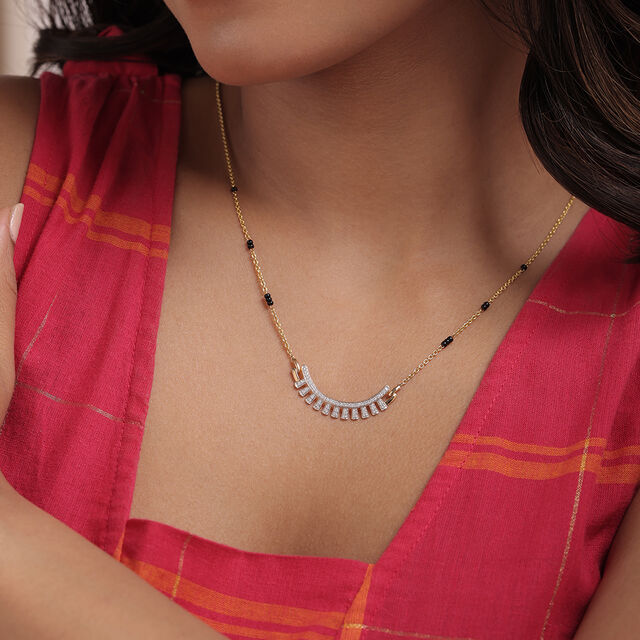 Radiant Arc 18 Kt Gold and Diamond Mangalsutra 2