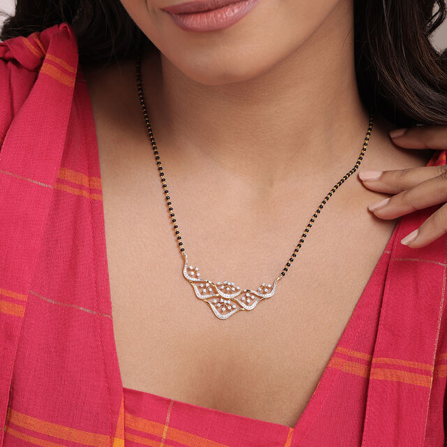 Radiant Heritage 18 Kt Gold and Diamond Mangalsutra 2