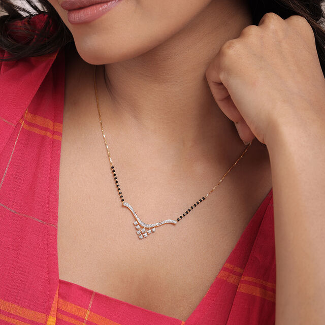 Lustrous Vows 18 Kt Gold and Diamond Mangalsutra 2