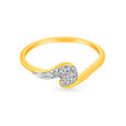 Glamorous 18 Karat Yellow Gold And Diamond Finger Ring 2