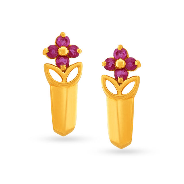 Luxurious 18 Karat Gold And Ruby Curved Stud