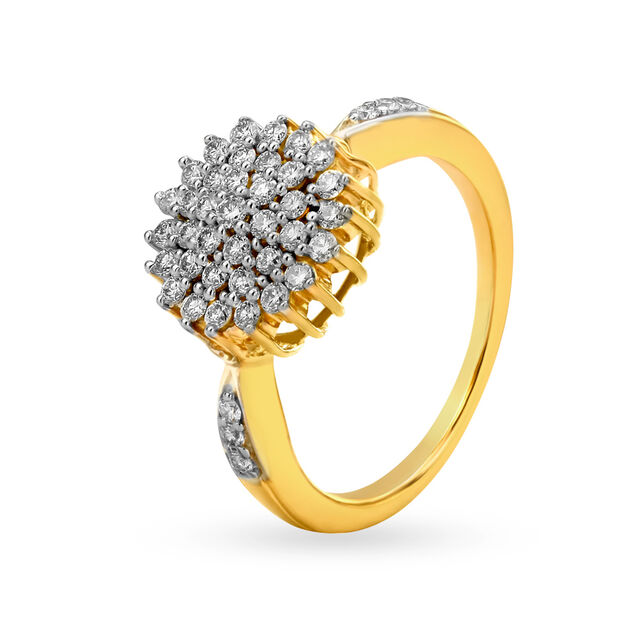 Shimmering 18 Karat Gold And Diamond Ring