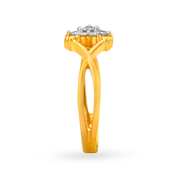 Enchanting Floral 18 Karat Gold And Diamond Ring 3