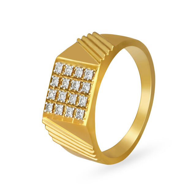Bold 18 Karat Yellow Gold And Diamond Textured Finger Ring