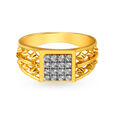 Resplendent 18 Karat Yellow Gold And Diamond Finger Ring 2