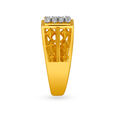 Resplendent 18 Karat Yellow Gold And Diamond Finger Ring 3