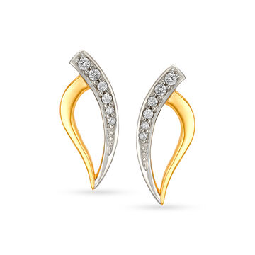Enamouring Diamond and Gold Stud Earrings