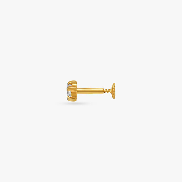 Striking Geometric Diamond Nose Pin