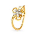 18 Karat Yellow And White Gold Finger Ring With Floral Diamonds 