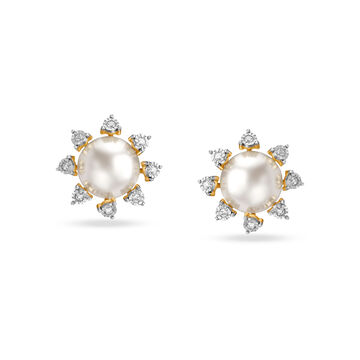 Impressive Button Shaped Diamond Stud Earrings with Rock Crystal