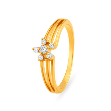 Flawless 18 Karat Yellow Gold And Diamond Floral Ring