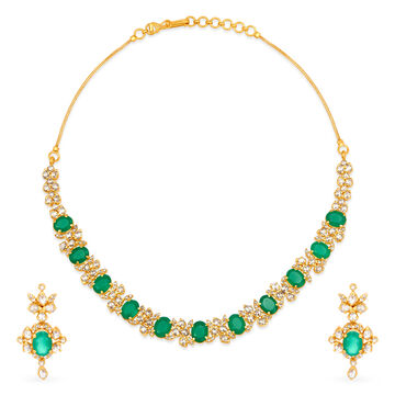 Aesthetic Onyx Studded Subtle Floral Design Gold Necklace Set
