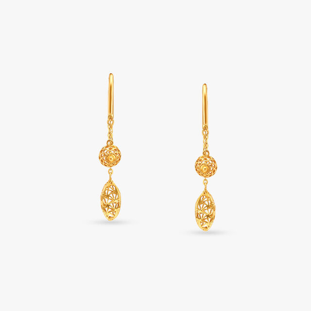 Sleek Elegance Sui Dhaga Earrings 