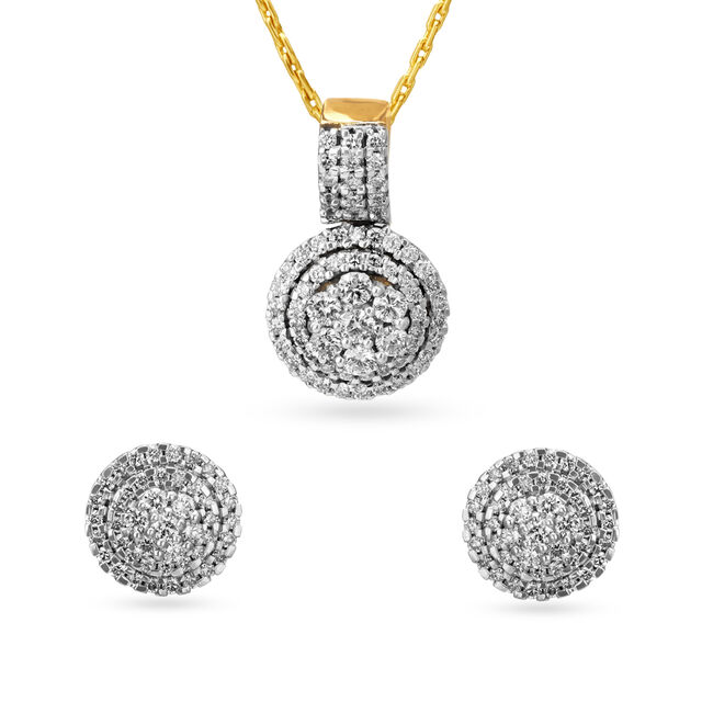 Brilliant Diamond Pendant and Earrings Set 