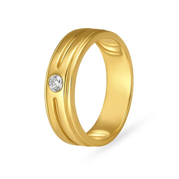 Sophisticated 18 Karat Gold And Diamond Ring
