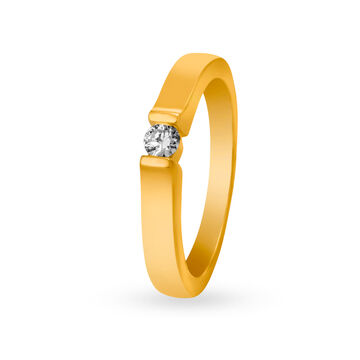 Classic 18 Karat Yellow Gold And Diamond Finger Ring