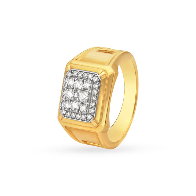 Regal 18 Karat Yellow Gold And Diamond Finger Ring 