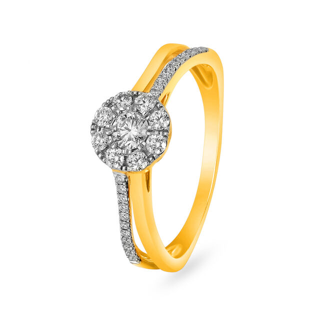 Stunning 18 Karat Gold And Diamond Cluster Ring 