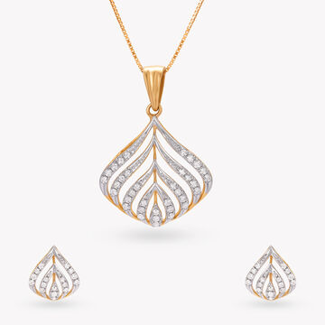 Floral Brilliance Diamond Pendant with Earrings Set