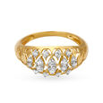 Fascinating 18 Karat Yellow Gold And Diamond Finger Ring 2