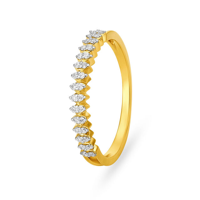 Exquisite 18 Karat Yellow Gold And Diamond Studded Finger Ring,,hi-res 
