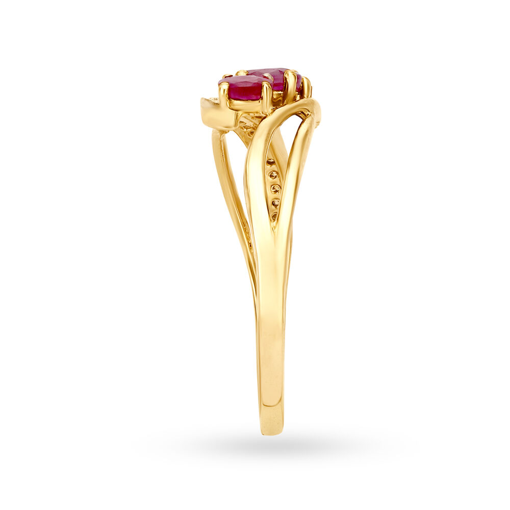 Buy Oval Ruby Studded Diamond Finger Ring at Best Price | Tanishq US