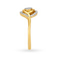 Captivating 18 Karat Yellow Gold And Diamond Finger Ring 3