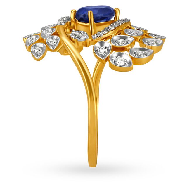 Fascinating 18 Karat Yellow Gold And Stone Finger Ring 3