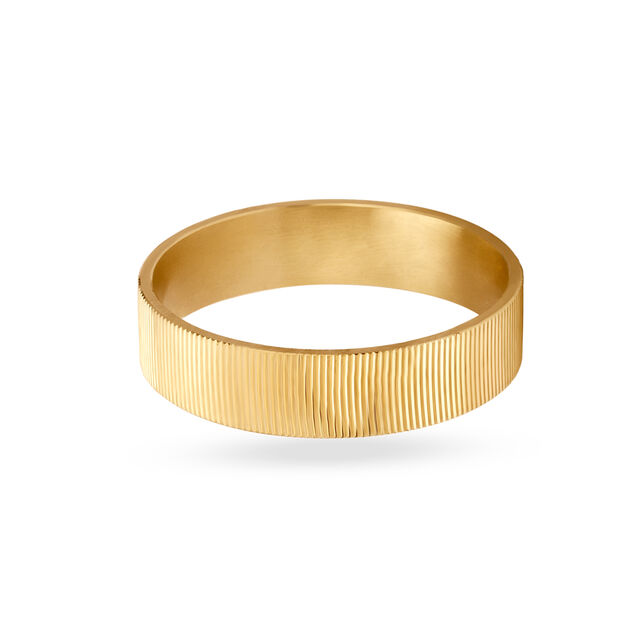 Exquisite Multifinish Gold Finger Ring for Men 3