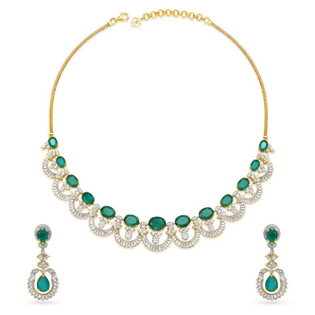 Tanishq Gold Necklace Set 