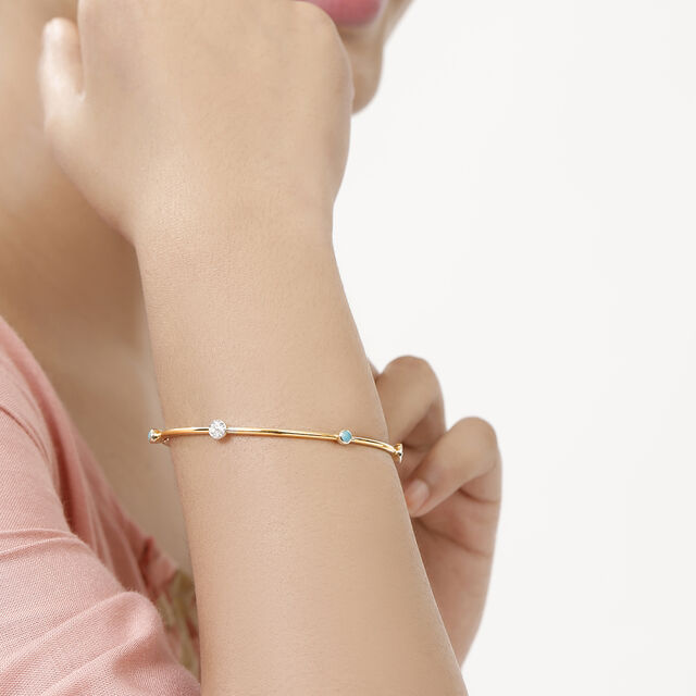 18 KT Yellow Gold Navaratna Bangle