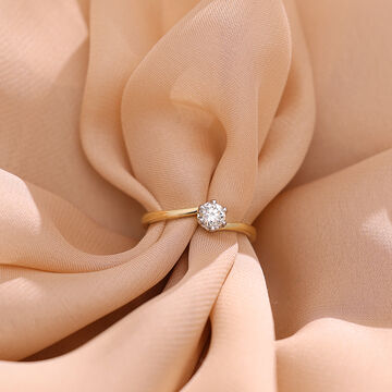 Stellular Luminance Solitaire Ring