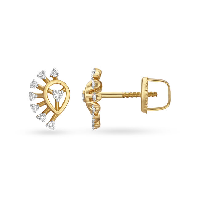 Riveting Diamond Stud Earrings 2